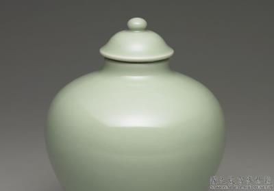 图片[2]-Lidded jar in pale green glaze, Qing dynasty, Yongzheng reign (1723-1735)-China Archive